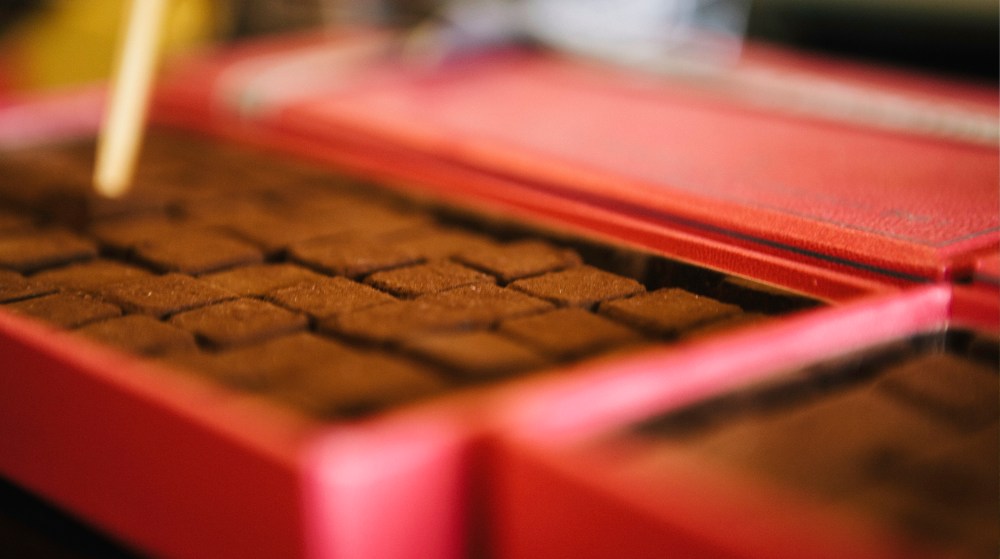 EmmanuelBriet-ChampagneAndChocolate